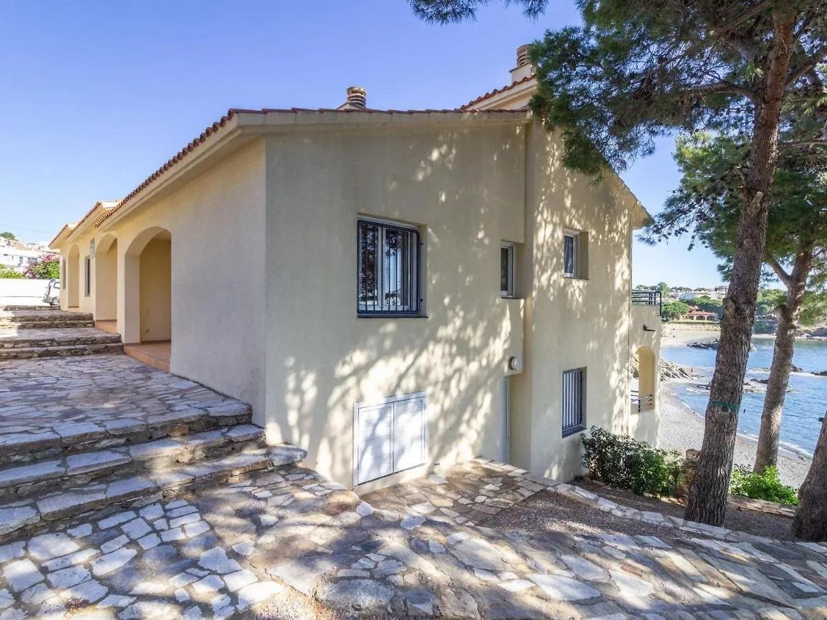 Bellamar C - Casa Adosada Para 10 Personas En Primera Linea De Mar En Llanca. - Es-228-18 Spain