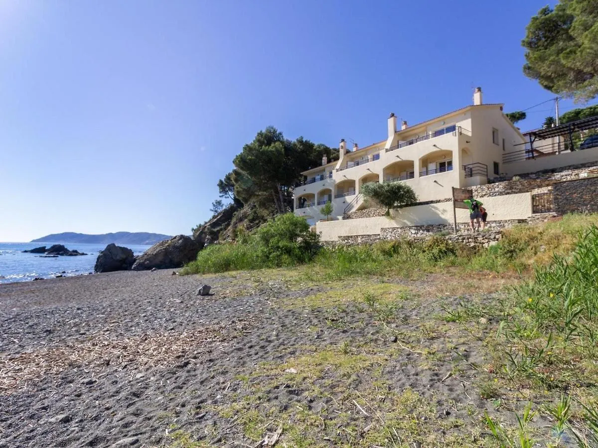 Bellamar C - Casa Adosada Para 10 Personas En Primera Linea De Mar En Llanca. - Es-228-18 Llanca