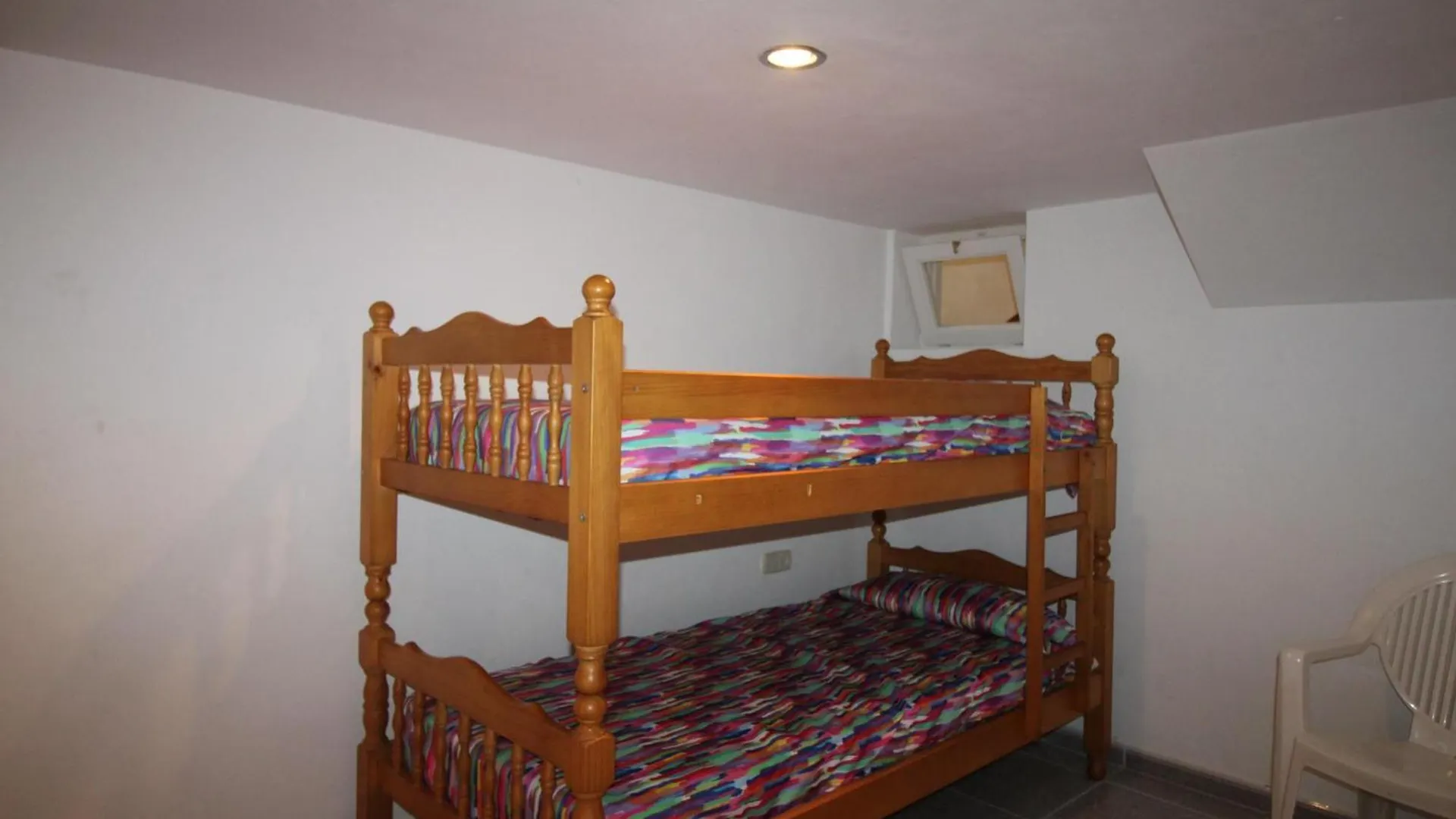 Bellamar C - Casa Adosada Para 10 Personas En Primera Linea De Mar En Llanca. - Es-228-18 0*, Llanca Spain