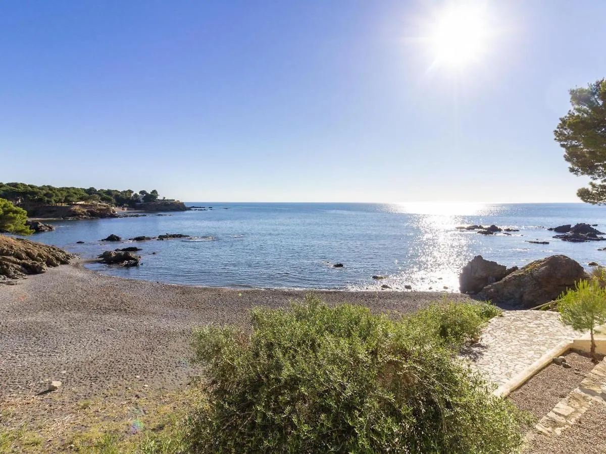 Casa vacanze Bellamar C - Casa Adosada Para 10 Personas En Primera Linea De Mar En Llanca. - Es-228-18