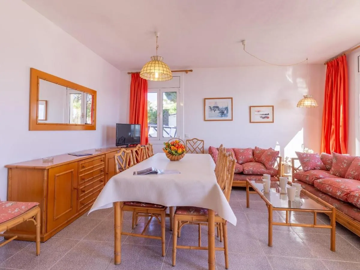 Bellamar C - Casa Adosada Para 10 Personas En Primera Linea De Mar En Llanca. - Es-228-18 0*,